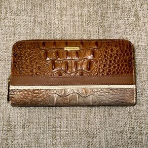 Brahmin wallet